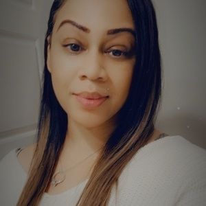 Meet your Posher, Latoyua